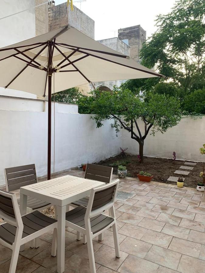 Origini - Apartment With Private Garden 莱切 外观 照片