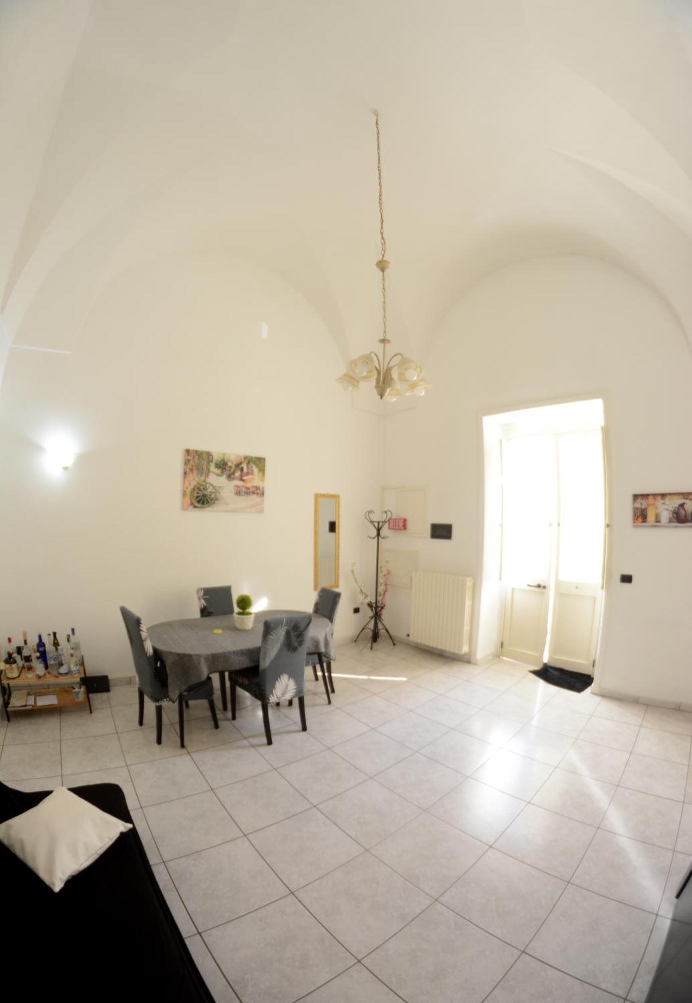 Origini - Apartment With Private Garden 莱切 外观 照片