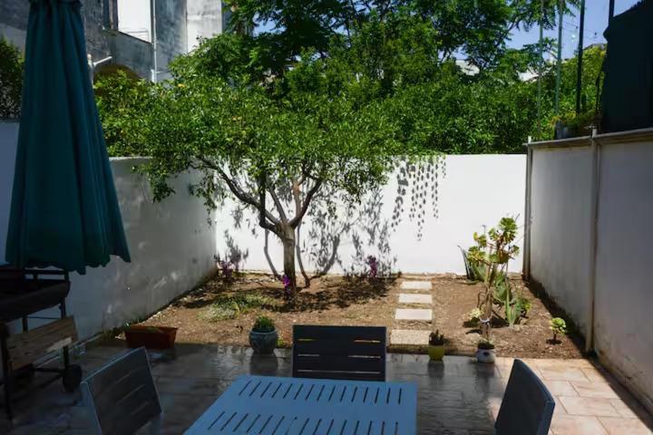 Origini - Apartment With Private Garden 莱切 外观 照片